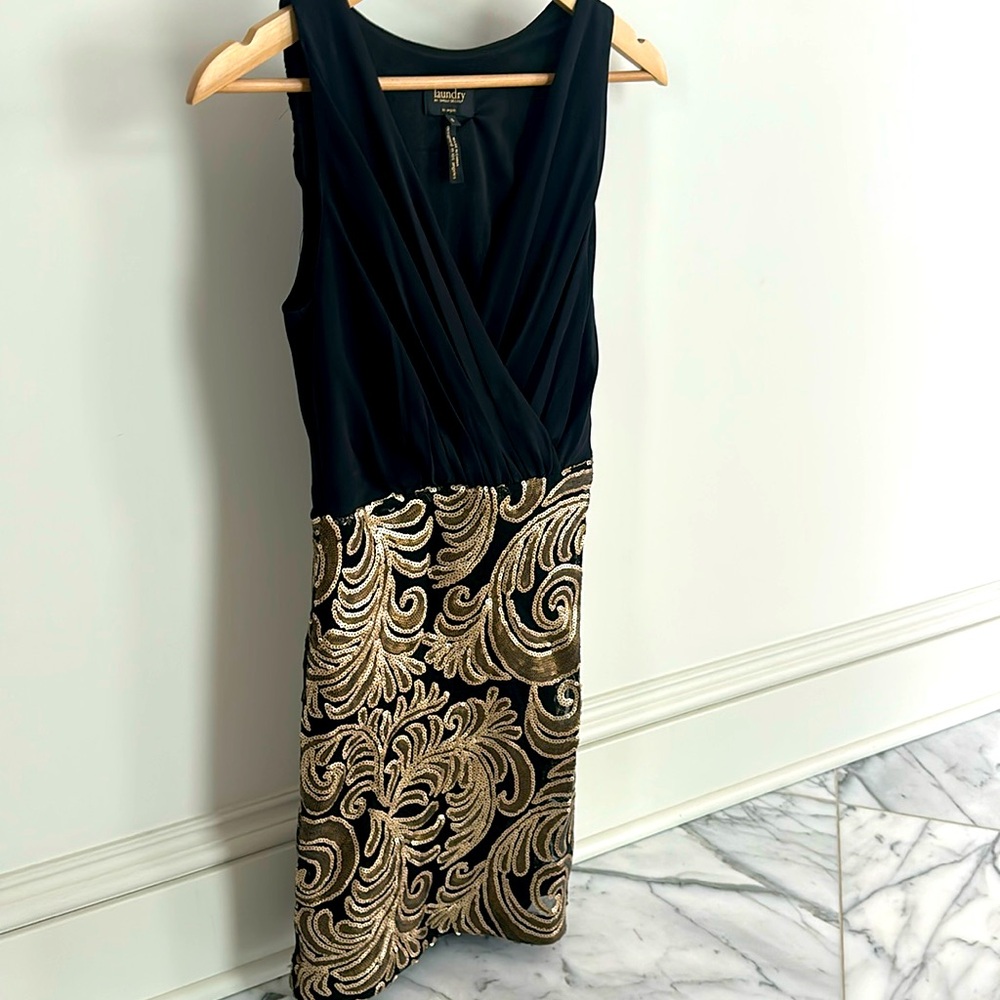 Laundry by Shelli Segal evening dress
